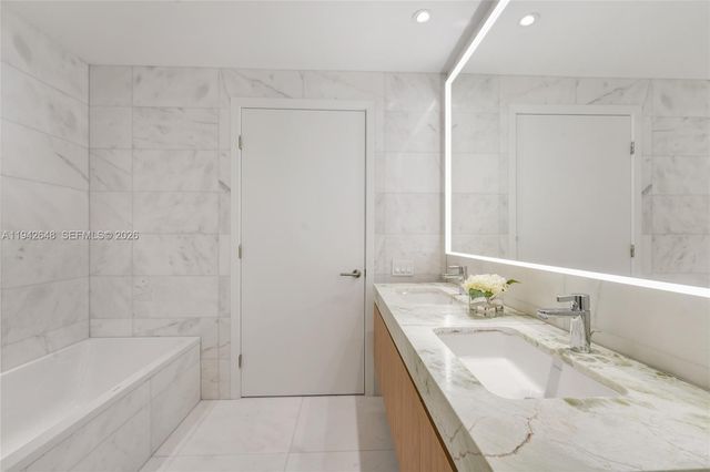 500 Alton Rd 1506, Miami Beach, FL 33139