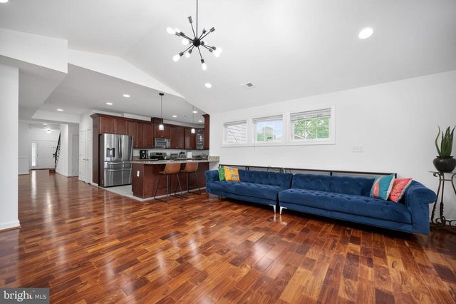7909 ASHTON ST, Alexandria, VA 22309