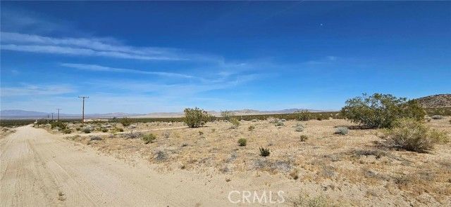 800 Pony, Big Bear City, CA 92285