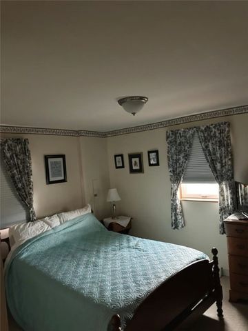 6 Redwood Drive, Narragansett, RI 02882