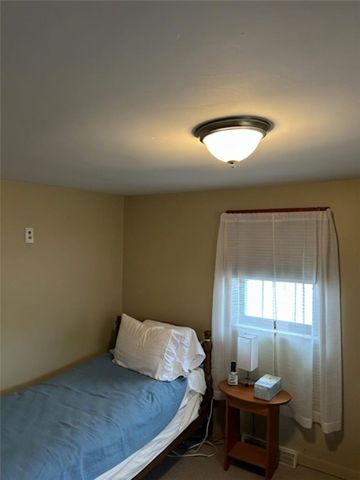 6 Redwood Drive, Narragansett, RI 02882