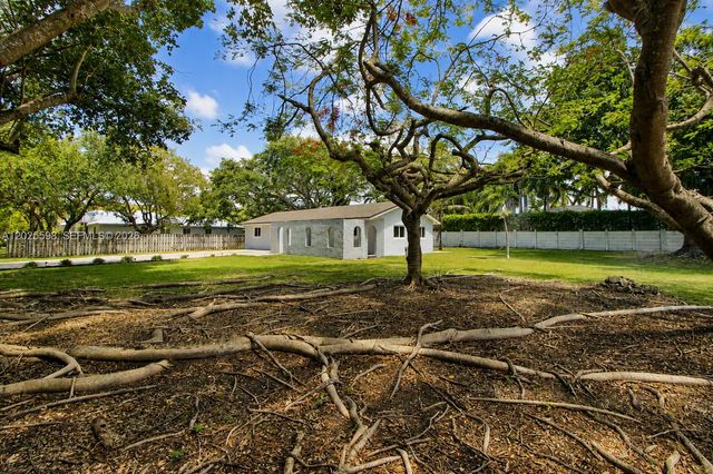 9421 SW 150th Street, Miami, FL 33176