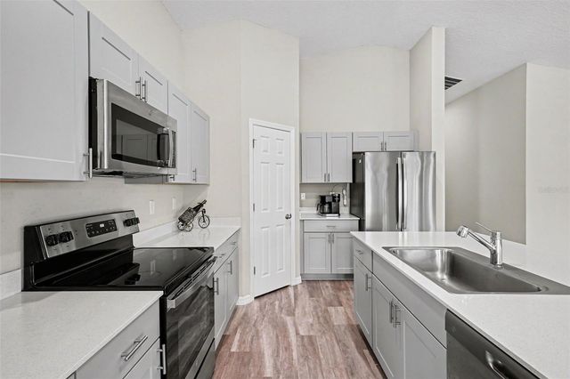 5440 SILTSTONE STREET, Lakeland, FL 33811