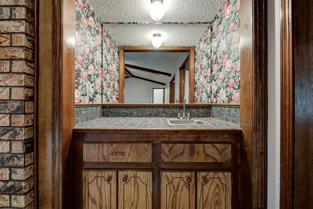 2313 SW 101st Street, Oklahoma City, OK 73159