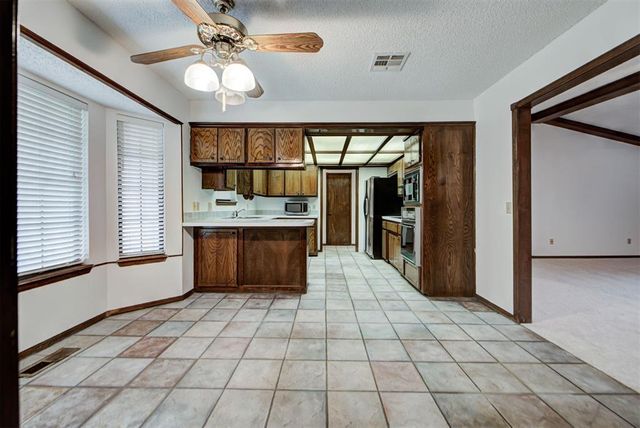2313 SW 101st Street, Oklahoma City, OK 73159