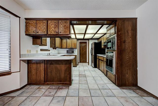 2313 SW 101st Street, Oklahoma City, OK 73159