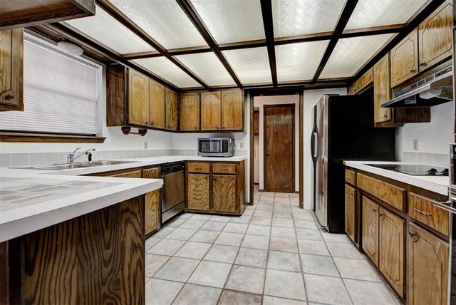2313 SW 101st Street, Oklahoma City, OK 73159