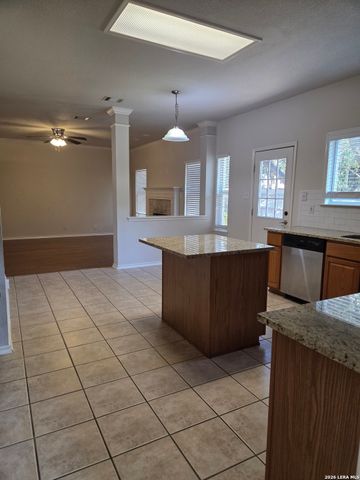 1906 Shoreham, San Antonio, TX 78260