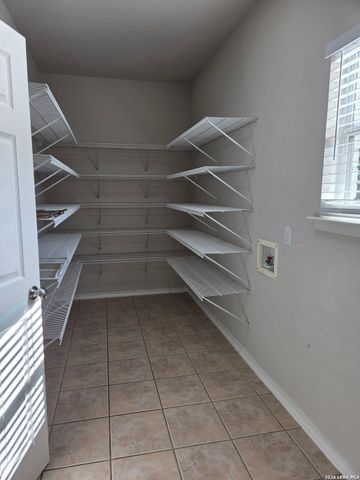 1906 Shoreham, San Antonio, TX 78260