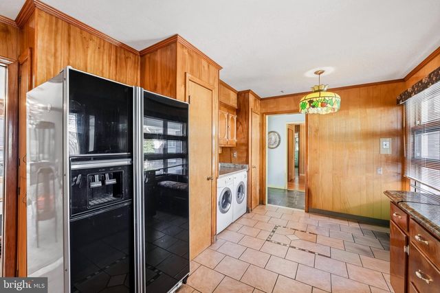 133 CORNWALL AVE, Trenton, NJ 08618