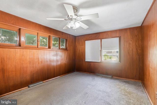 133 CORNWALL AVE, Trenton, NJ 08618