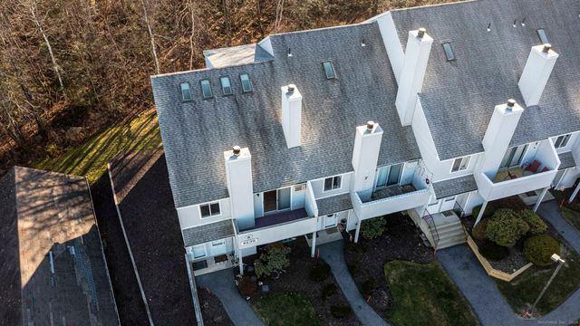 187 Lovers Lane 61, Torrington, CT 06790