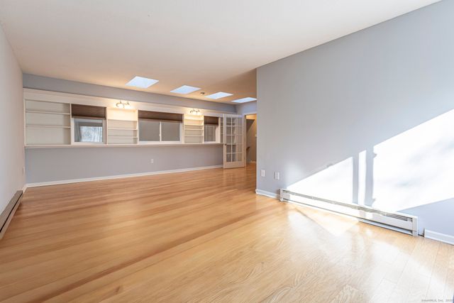 187 Lovers Lane 61, Torrington, CT 06790