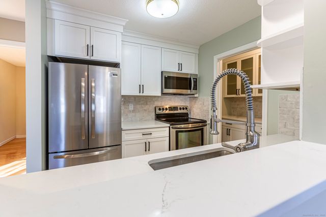 187 Lovers Lane 61, Torrington, CT 06790