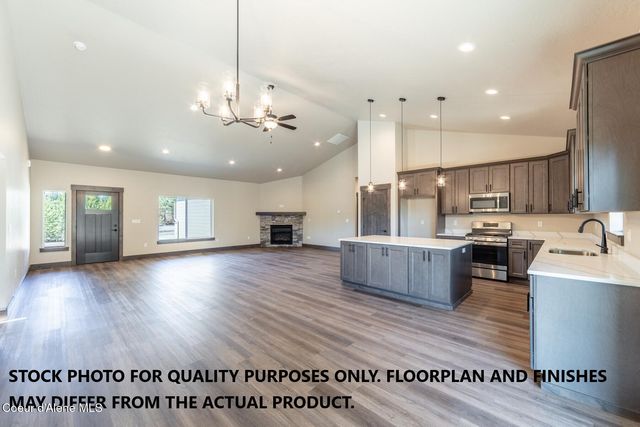 7741 E Howard Rd, Athol, ID 83801