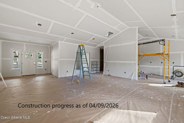7741 E Howard Rd, Athol, ID 83801