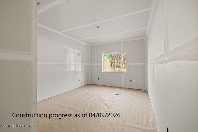 7741 E Howard Rd, Athol, ID 83801