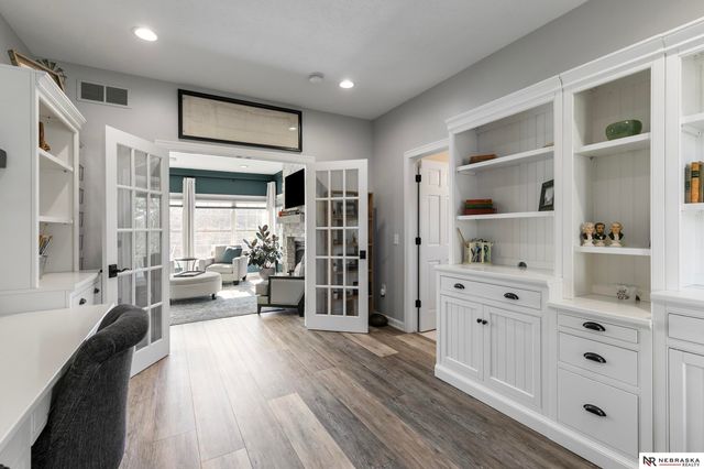 7907 Nob Hill Road, Lincoln, NE 68516