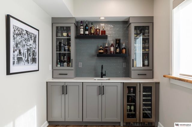 7907 Nob Hill Road, Lincoln, NE 68516