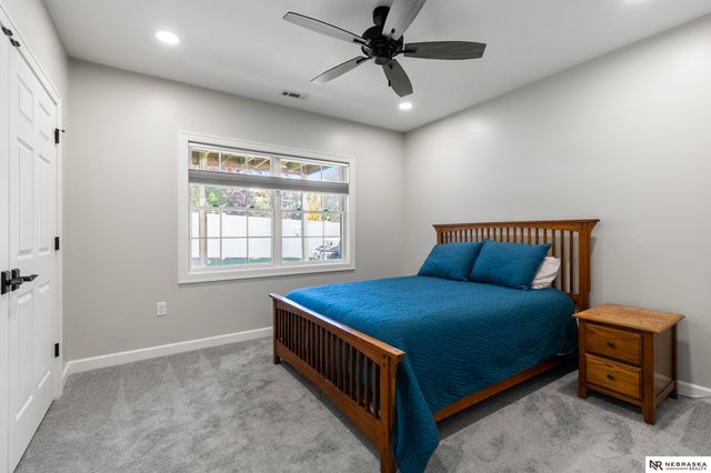 7907 Nob Hill Road, Lincoln, NE 68516