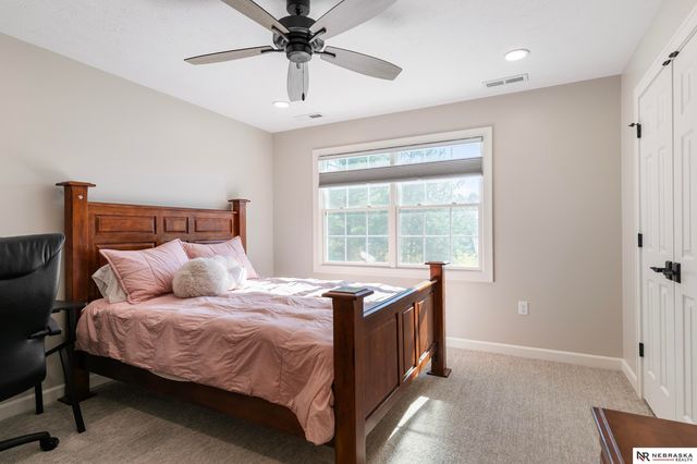 7907 Nob Hill Road, Lincoln, NE 68516