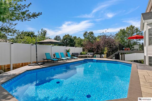 7907 Nob Hill Road, Lincoln, NE 68516