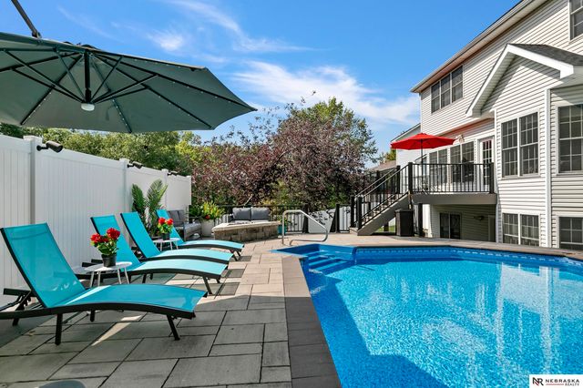 7907 Nob Hill Road, Lincoln, NE 68516