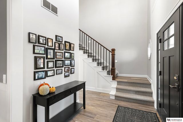 7907 Nob Hill Road, Lincoln, NE 68516