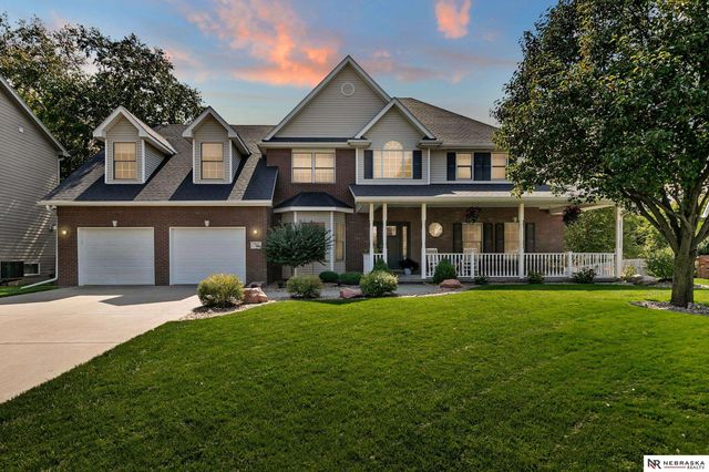 7907 Nob Hill Road, Lincoln, NE 68516