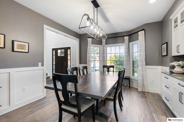 7907 Nob Hill Road, Lincoln, NE 68516