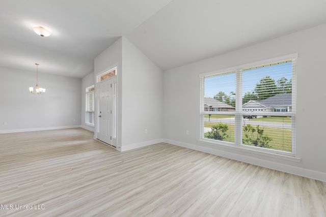 13913 Ruby Lane, Biloxi, MS 39532