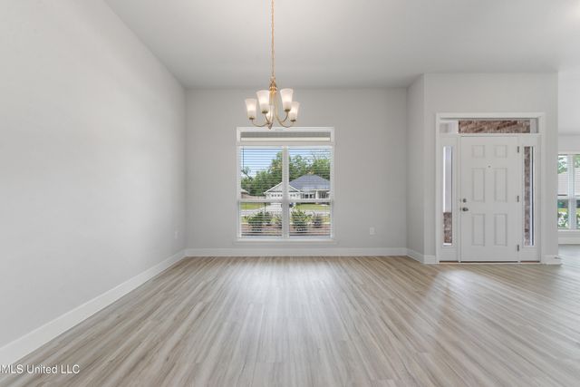 13913 Ruby Lane, Biloxi, MS 39532