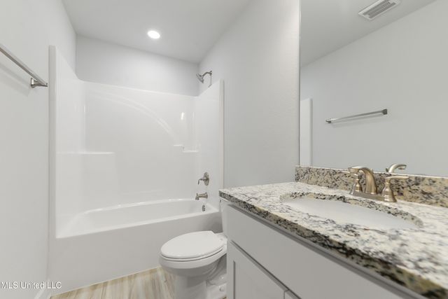 13913 Ruby Lane, Biloxi, MS 39532