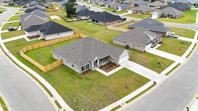 13913 Ruby Lane, Biloxi, MS 39532