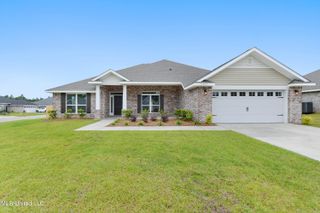 13913 Ruby Lane, Biloxi, MS 39532