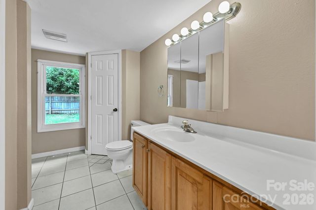 10 Canyon Cove, Candler, NC 28715