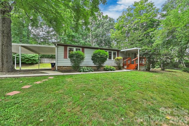 10 Canyon Cove, Candler, NC 28715