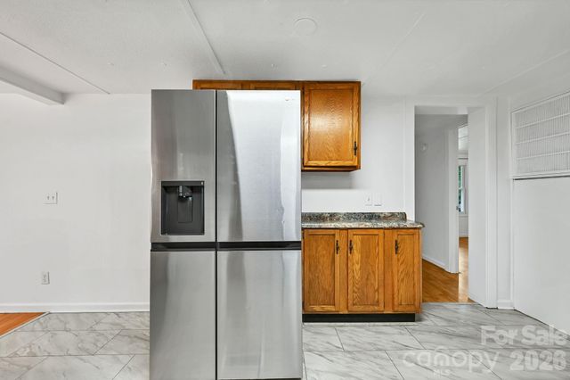 10 Canyon Cove, Candler, NC 28715