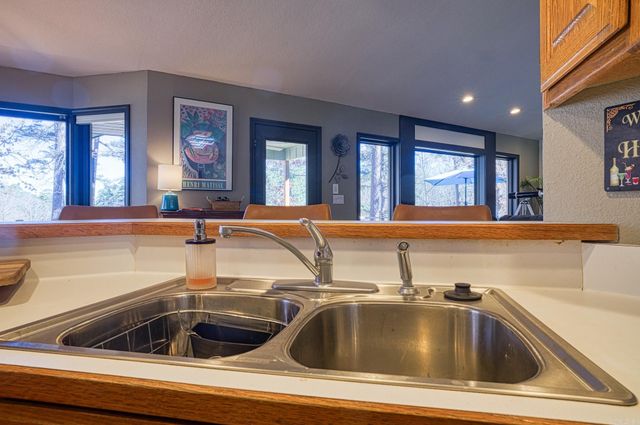 32 Doscientos Circle, Hot Springs Village, AR 71909