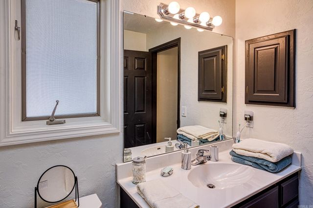 32 Doscientos Circle, Hot Springs Village, AR 71909