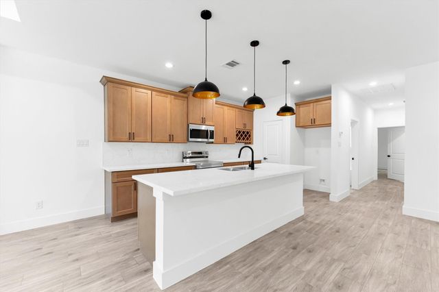 11403 Alcott Drive, Montgomery, TX 77356