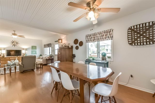 1236 Sailfish Street, Bayou Vista, TX 77563