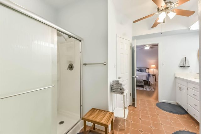 1236 Sailfish Street, Bayou Vista, TX 77563