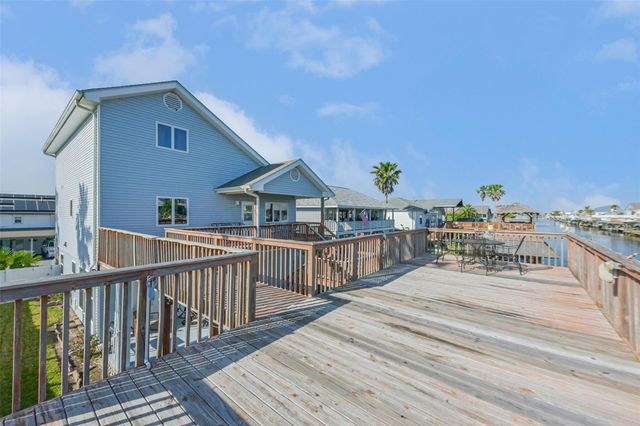 1236 Sailfish Street, Bayou Vista, TX 77563