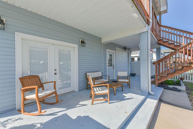 1236 Sailfish Street, Bayou Vista, TX 77563