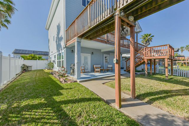 1236 Sailfish Street, Bayou Vista, TX 77563