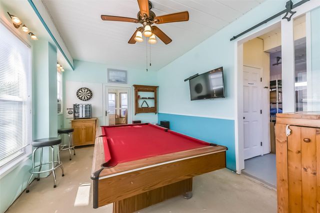 1236 Sailfish Street, Bayou Vista, TX 77563