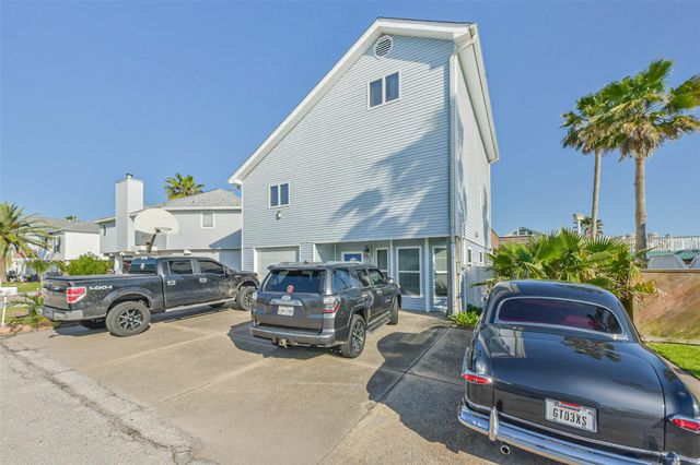 1236 Sailfish Street, Bayou Vista, TX 77563