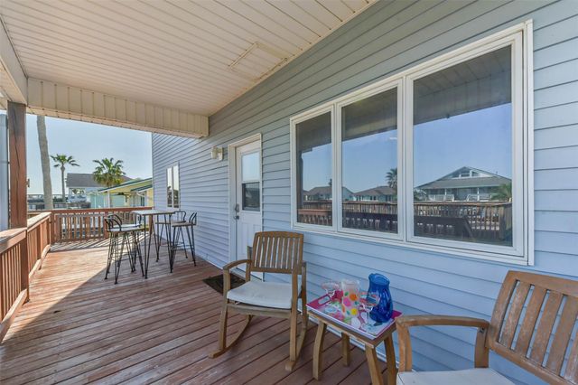 1236 Sailfish Street, Bayou Vista, TX 77563