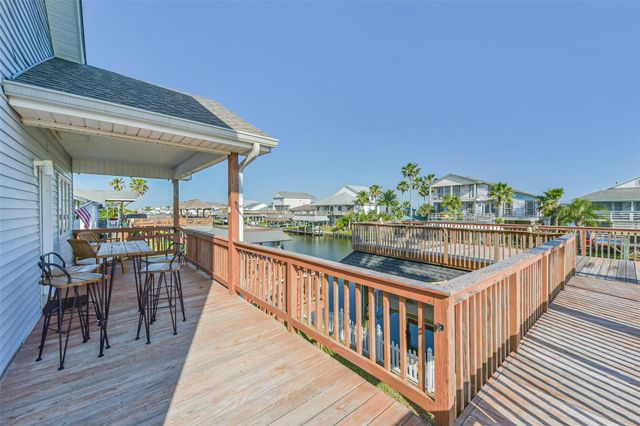 1236 Sailfish Street, Bayou Vista, TX 77563